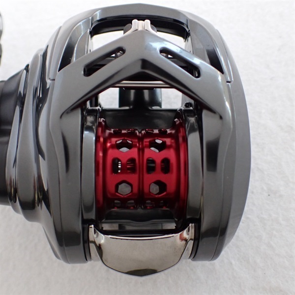 ２０アルファスエアＴＷ８，６Ｌ